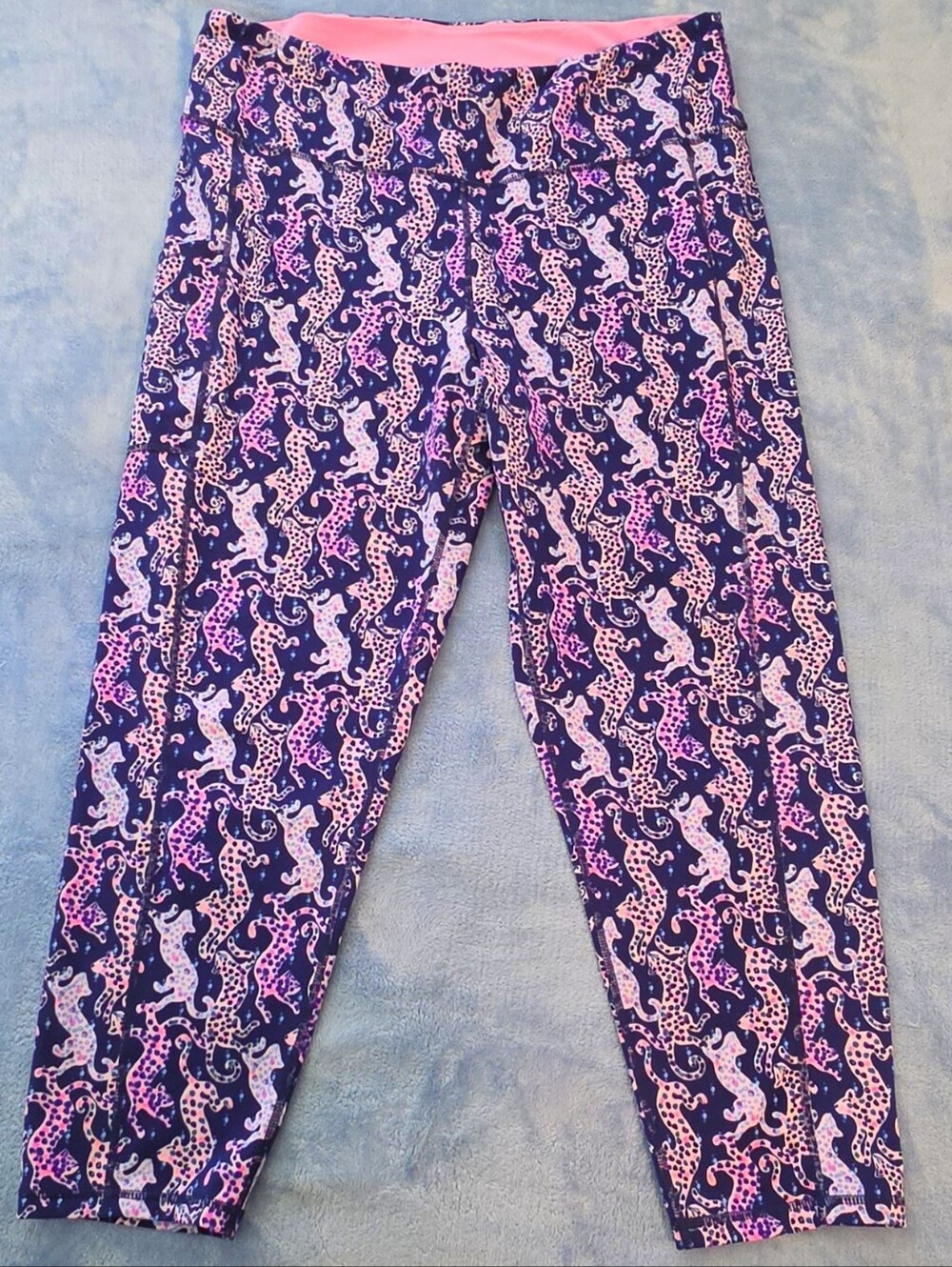 24" Weekender High Rise Midi Legging - Picture 4 of 7